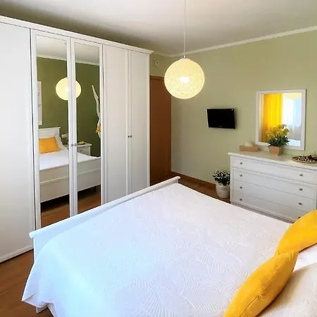 Daire Residenza Airone Bianco *